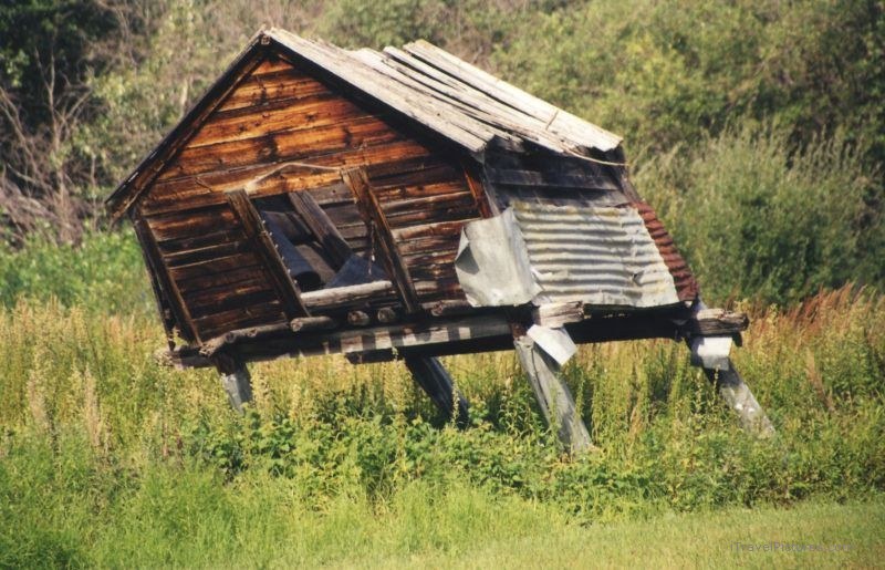old leaning building